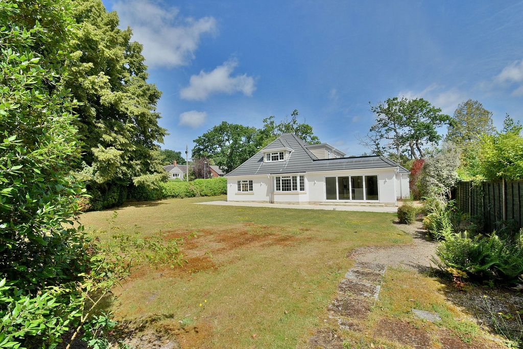 Property photo 2 of 29