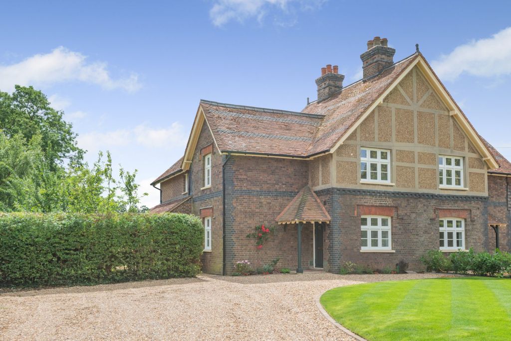 Property photo 1 of 10 Picture No. 21