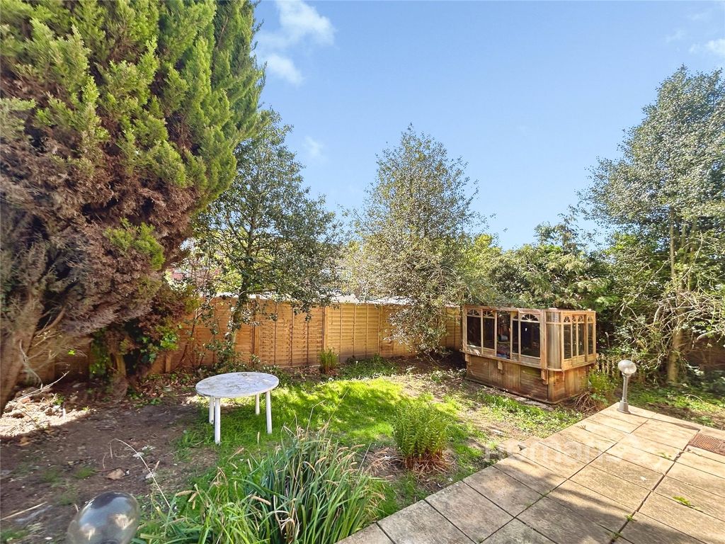 Property photo 2 of 5 Picture No. 04