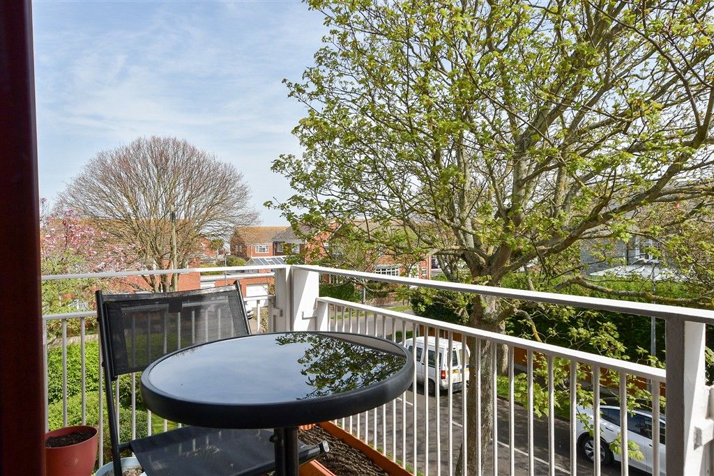 Property photo 1 of 14 Balcony