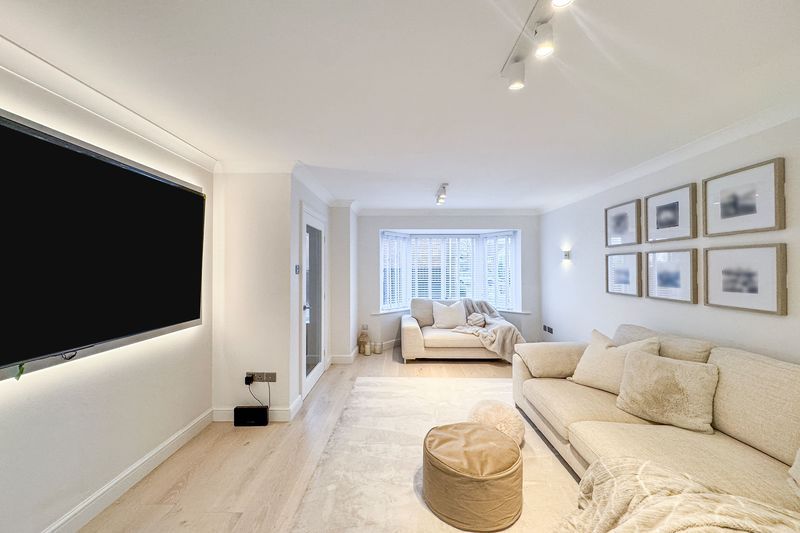 Property photo 3 of 19 Photo 19