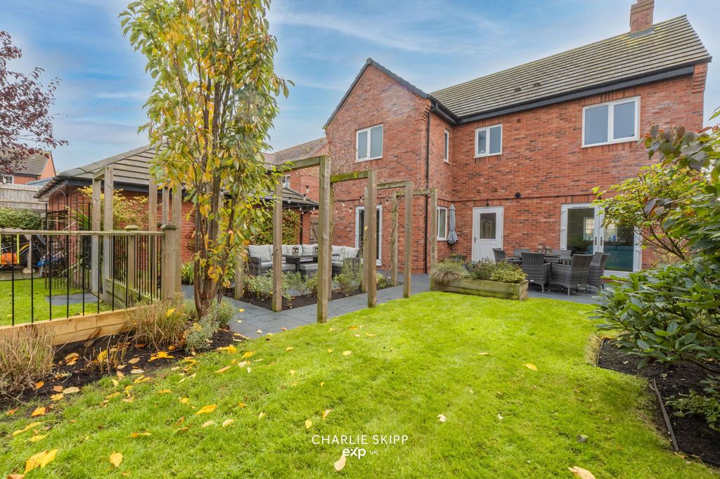 Property photo 3 of 40