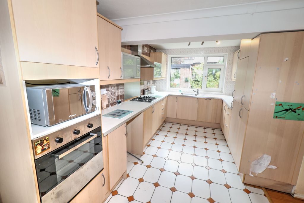 Property photo 3 of 17 Img_8629