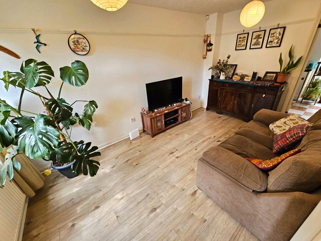 Property photo 3 of 13 Picture No. 04