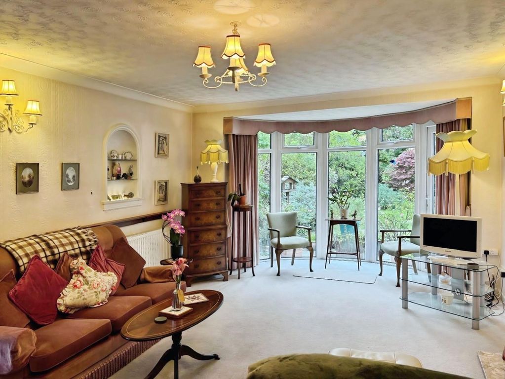 Property photo 3 of 41 Ddb0Cf51-Red31.Jpg