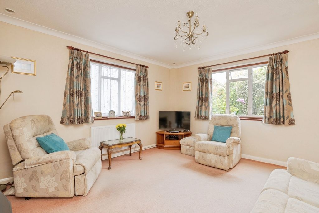 Property photo 3 of 23 Pbox-Img.Jpg
