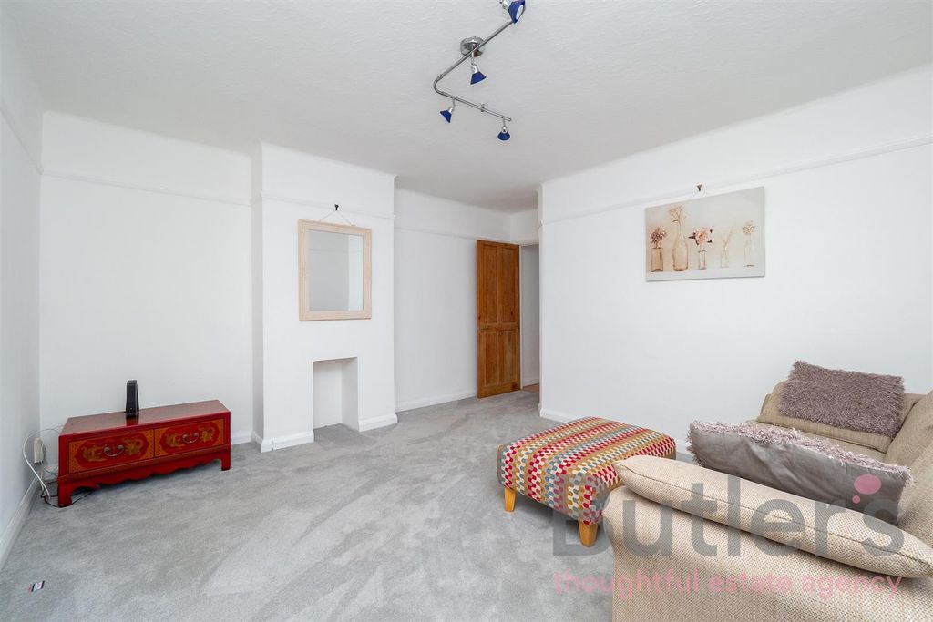 Property photo 3 of 11 Bc-005-Wm.Jpg