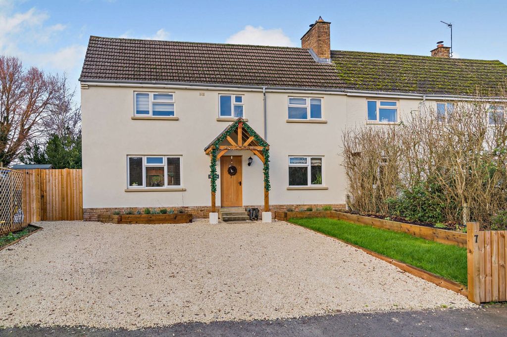 Property photo 1 of 12 Picture No. 11