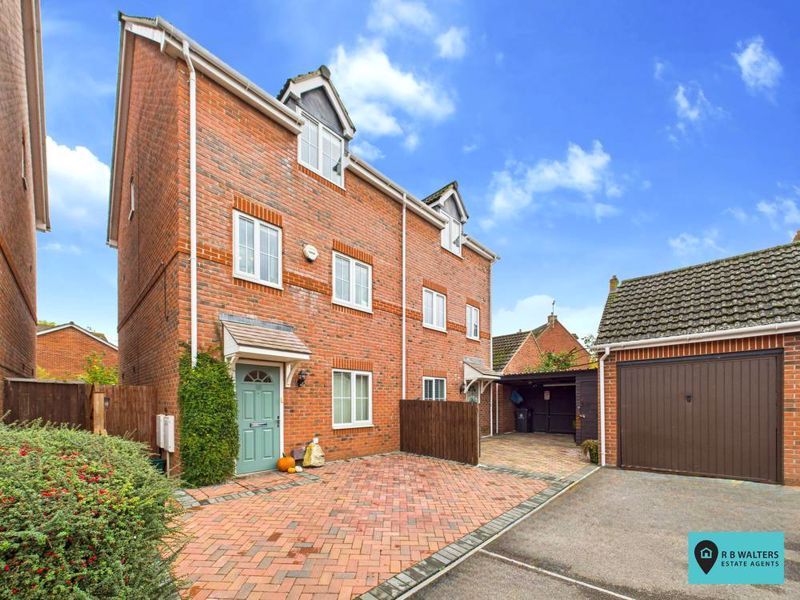 Property photo 1 of 21 Front Aspect