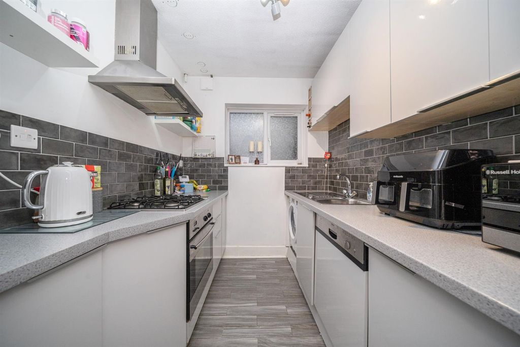 Property photo 3 of 18 K2.Jpg