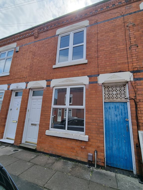 Property photo 1 of 9 Frontage
