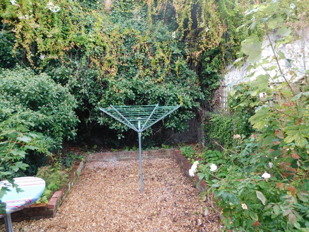 Property photo 3 of 5