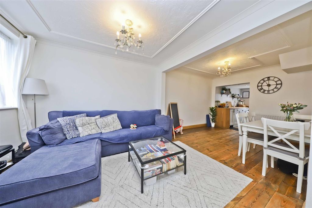 Property photo 2 of 16 Living Room