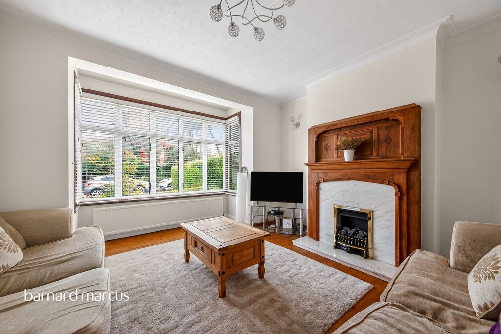 Property photo 3 of 15