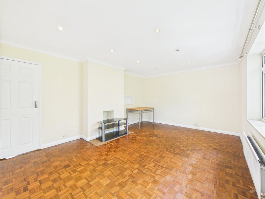 Property photo 3 of 6 Picture No. 09
