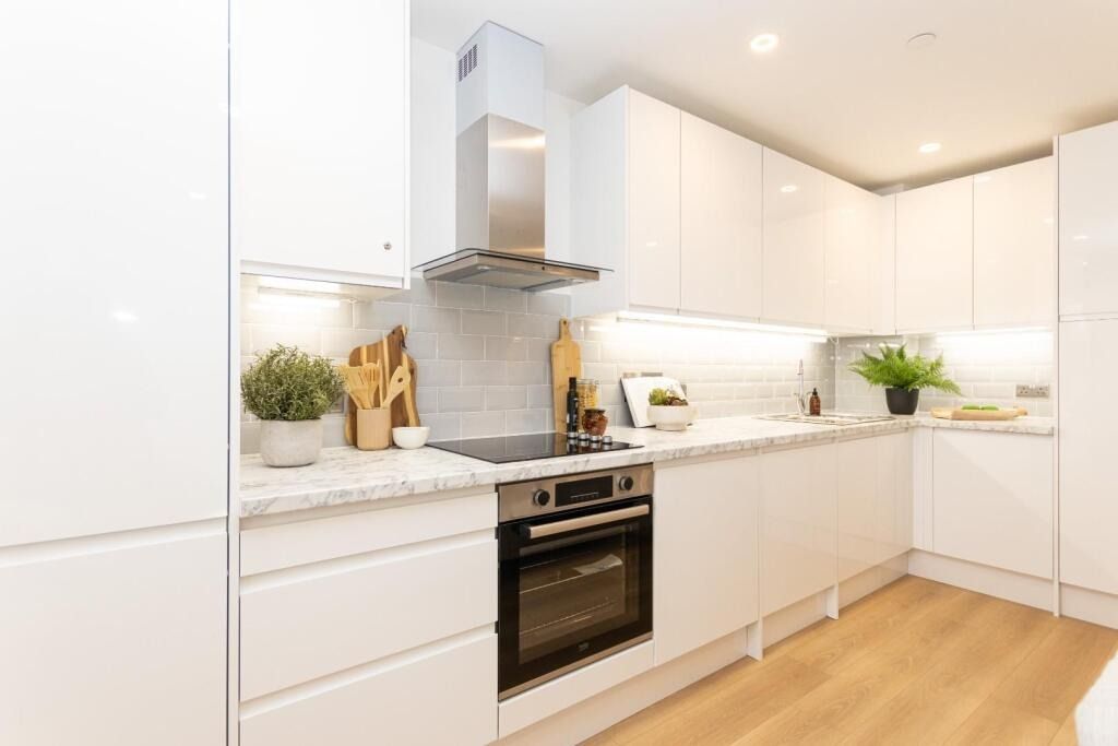 Property photo 3 of 7 4534673