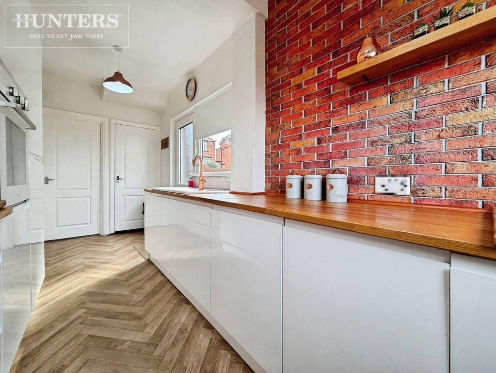 Property photo 2 of 19 Pbox-Img.Jpg