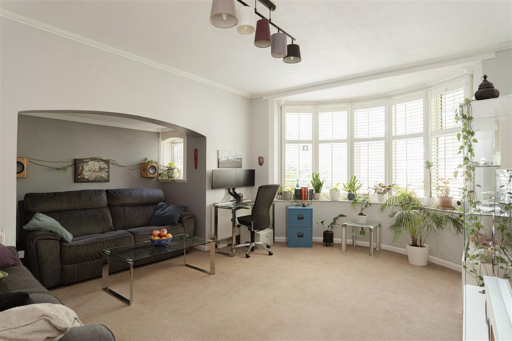 Property photo 2 of 11 3.Jpg