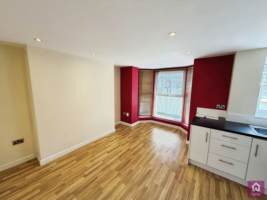 Property photo 2 of 10 Pbox-Img.Jpg
