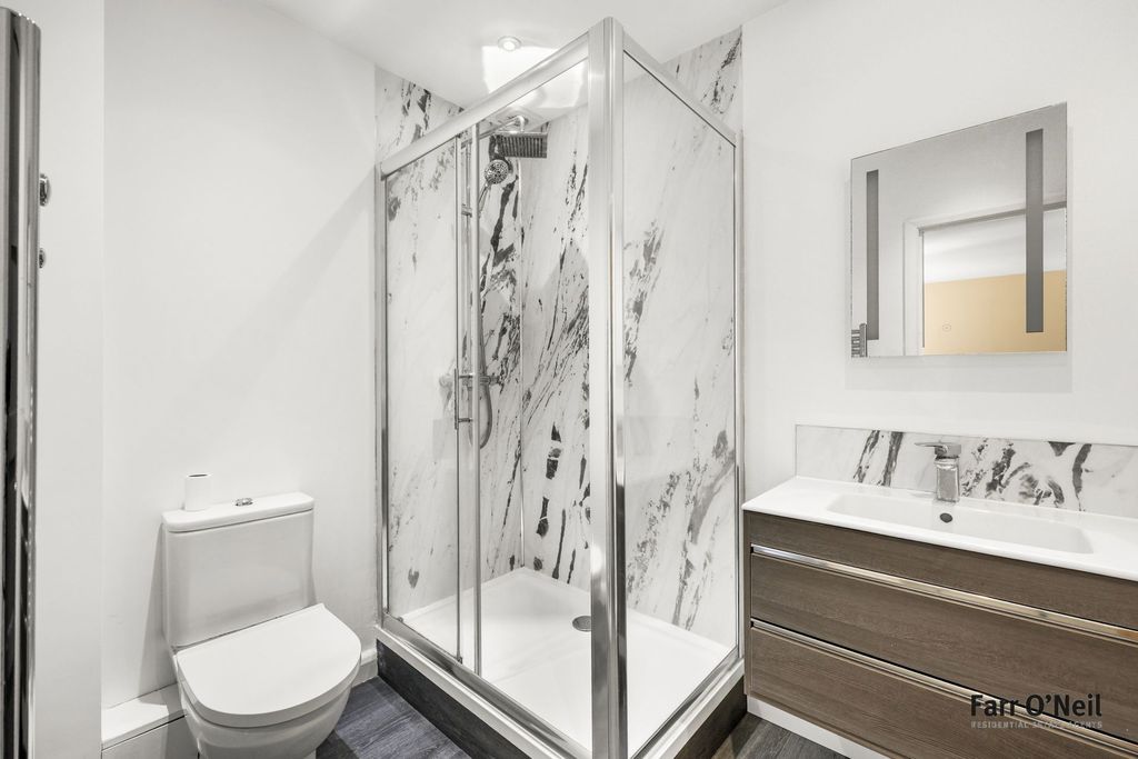 Property photo 3 of 16 Photo 4