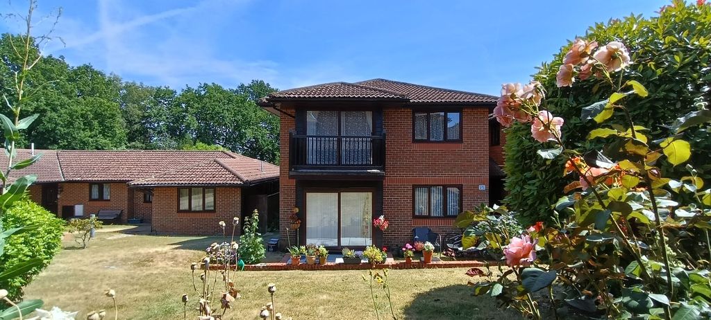 Property photo 1 of 6