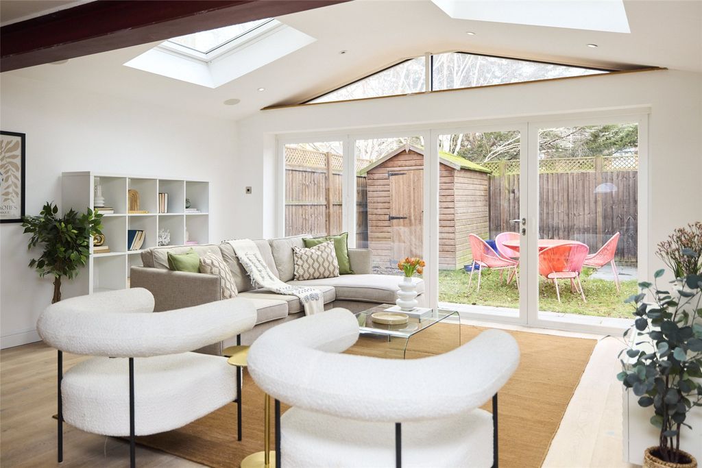 Property photo 2 of 23 Picture No. 07