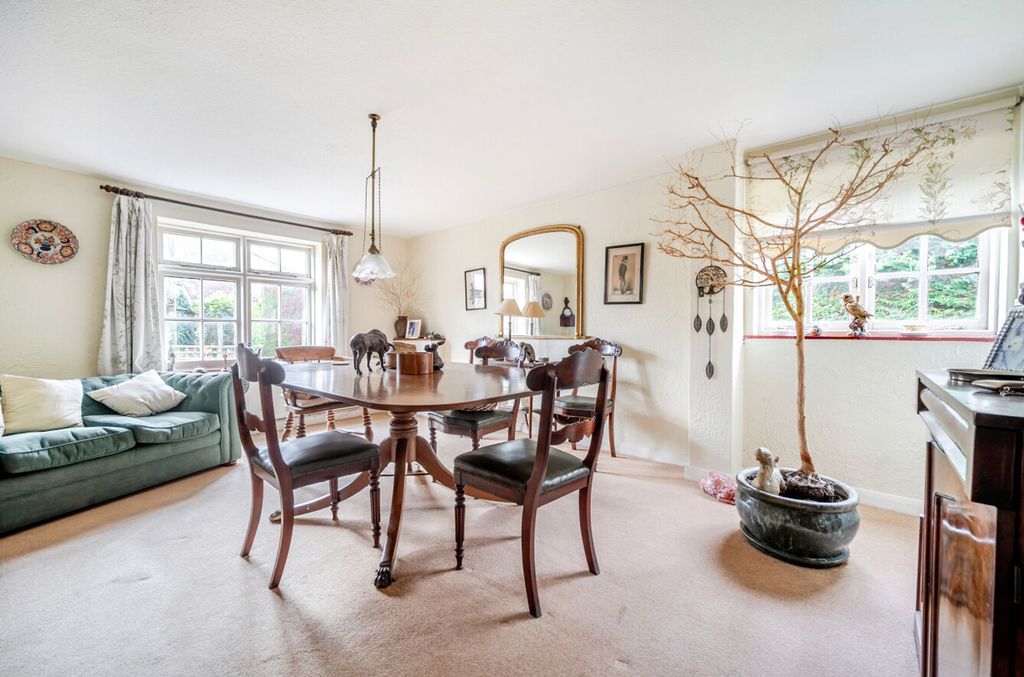 Property photo 3 of 18