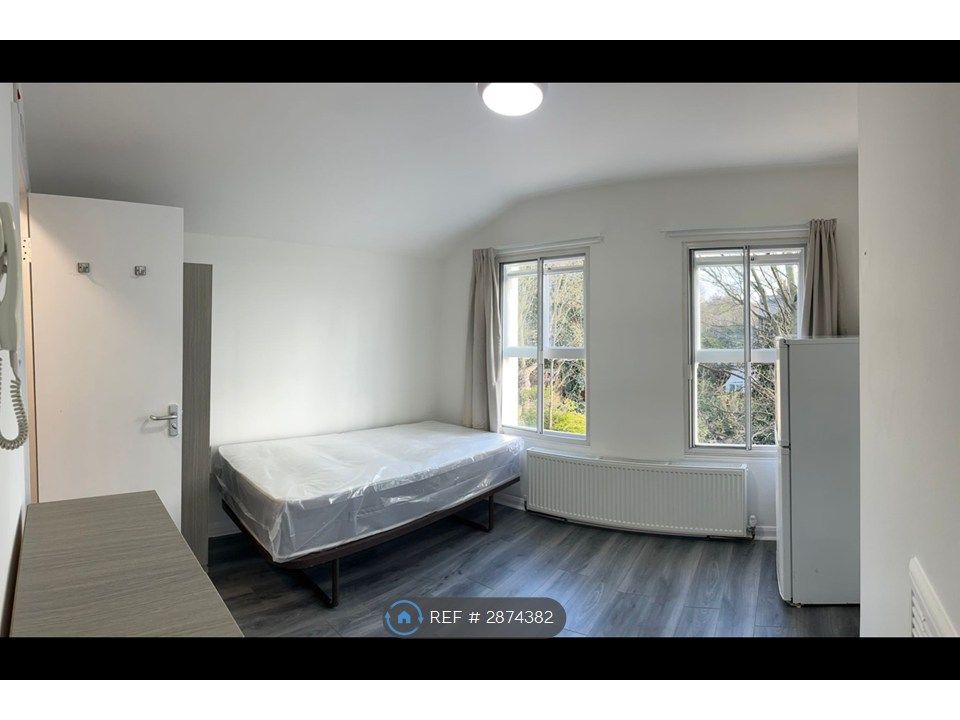 Property photo 2 of 4