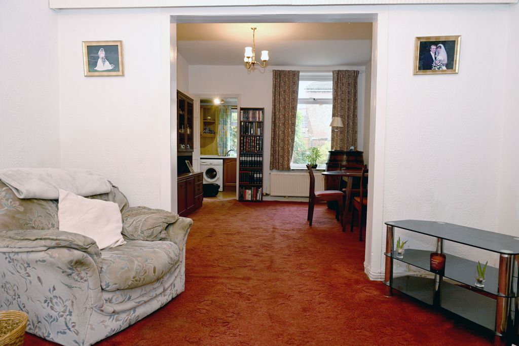 Property photo 3 of 20