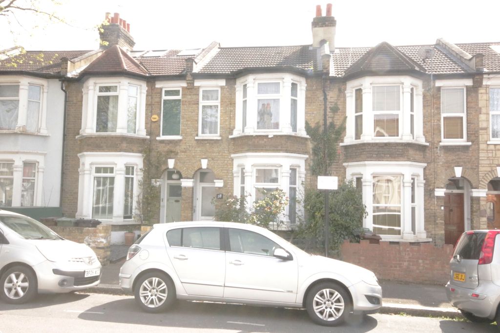 Property photo 1 of 11 2 Bedroom Terraced For Sale
