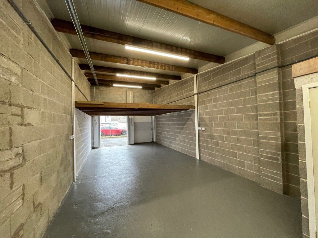 Property photo 2 of 6 Photo 1