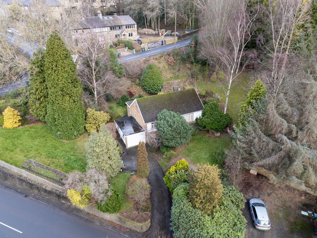 Property photo 2 of 33