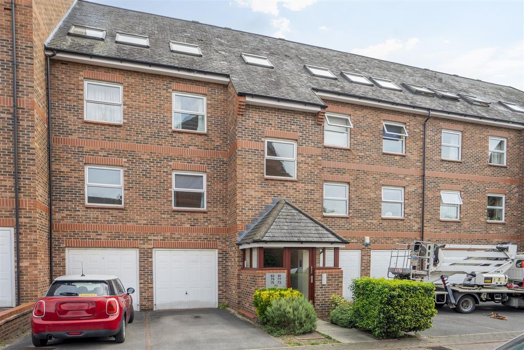 Property photo 1 of 13 73Wg-12.Jpg