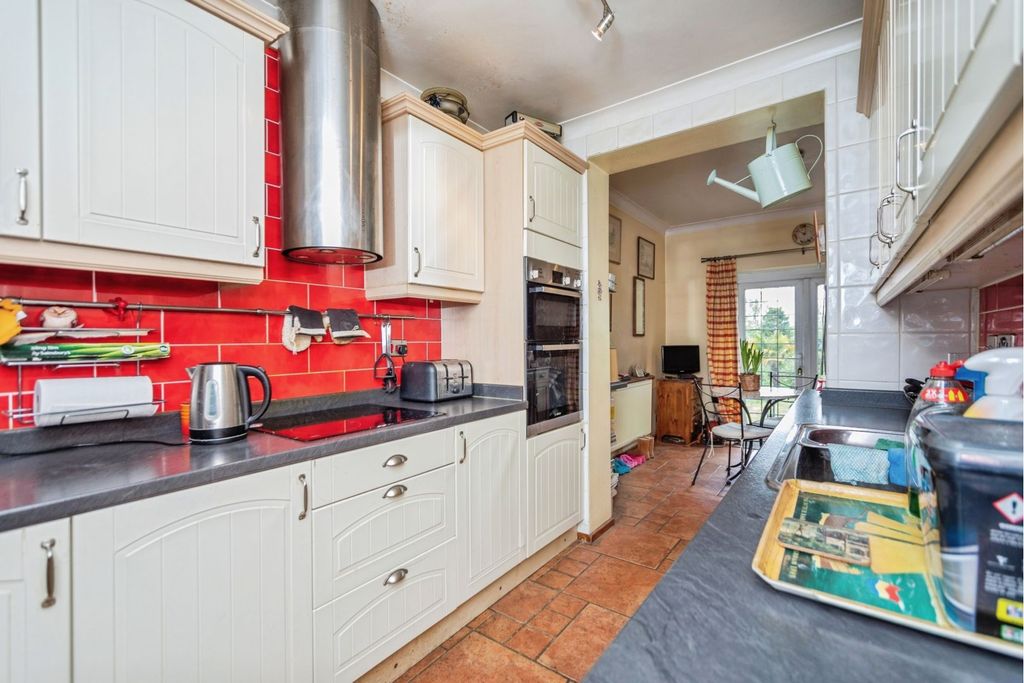 Property photo 2 of 15