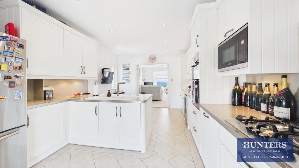 Additional image 10 of 3 bed flat for saleRavine Court, Roker Terrace, Roker, Sunderland SR6