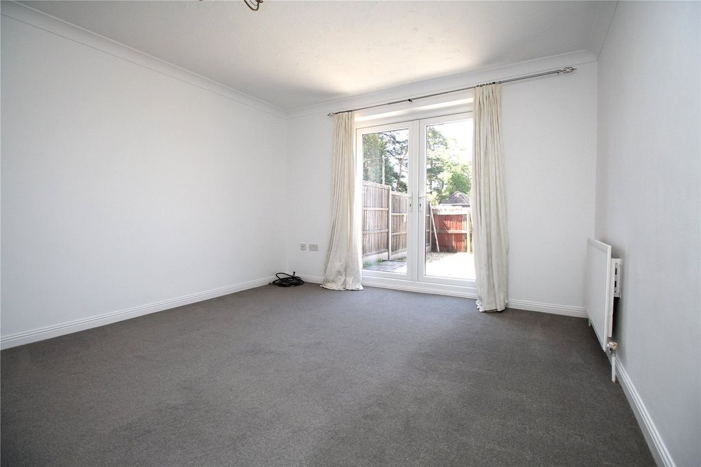 Property photo 2 of 10 Picture No. 13