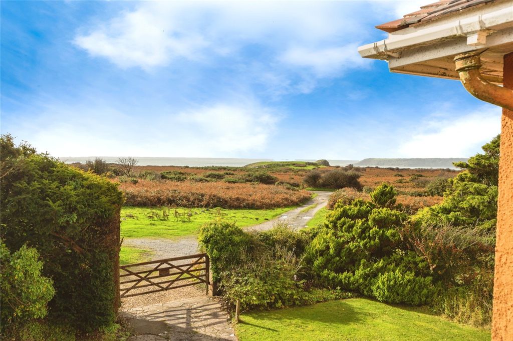 Property photo 3 of 24 Picture No. 23