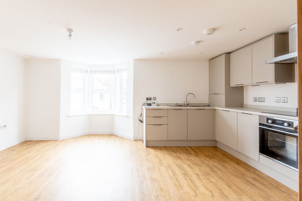 Property photo 3 of 10 Photo 3