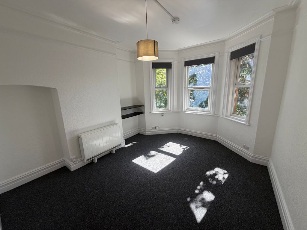 Property photo 3 of 3