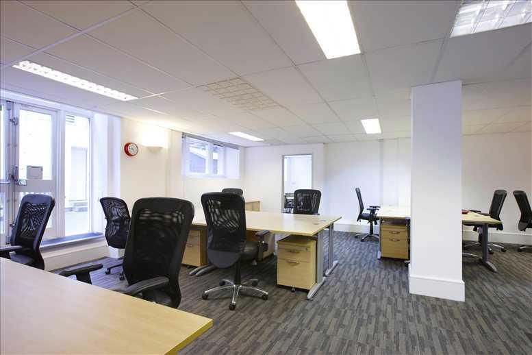 Property photo 2 of 5 Serviced Office To Rent In Grays Inn Road, London,