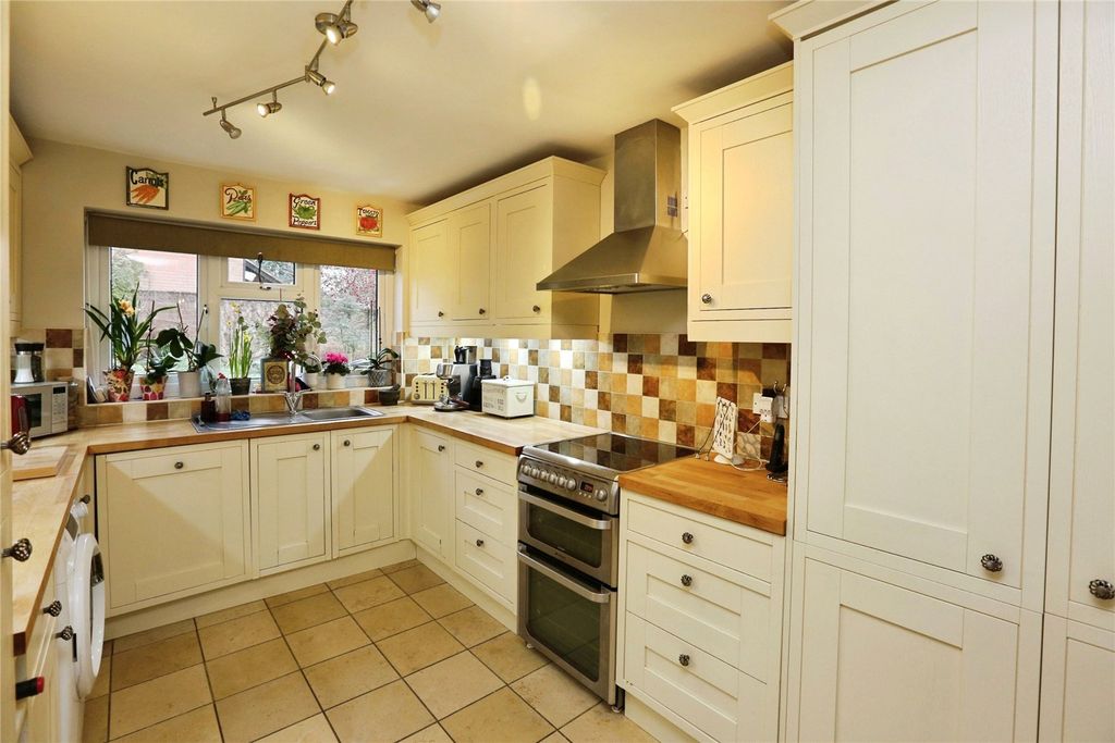 Property photo 3 of 29 Picture No. 08