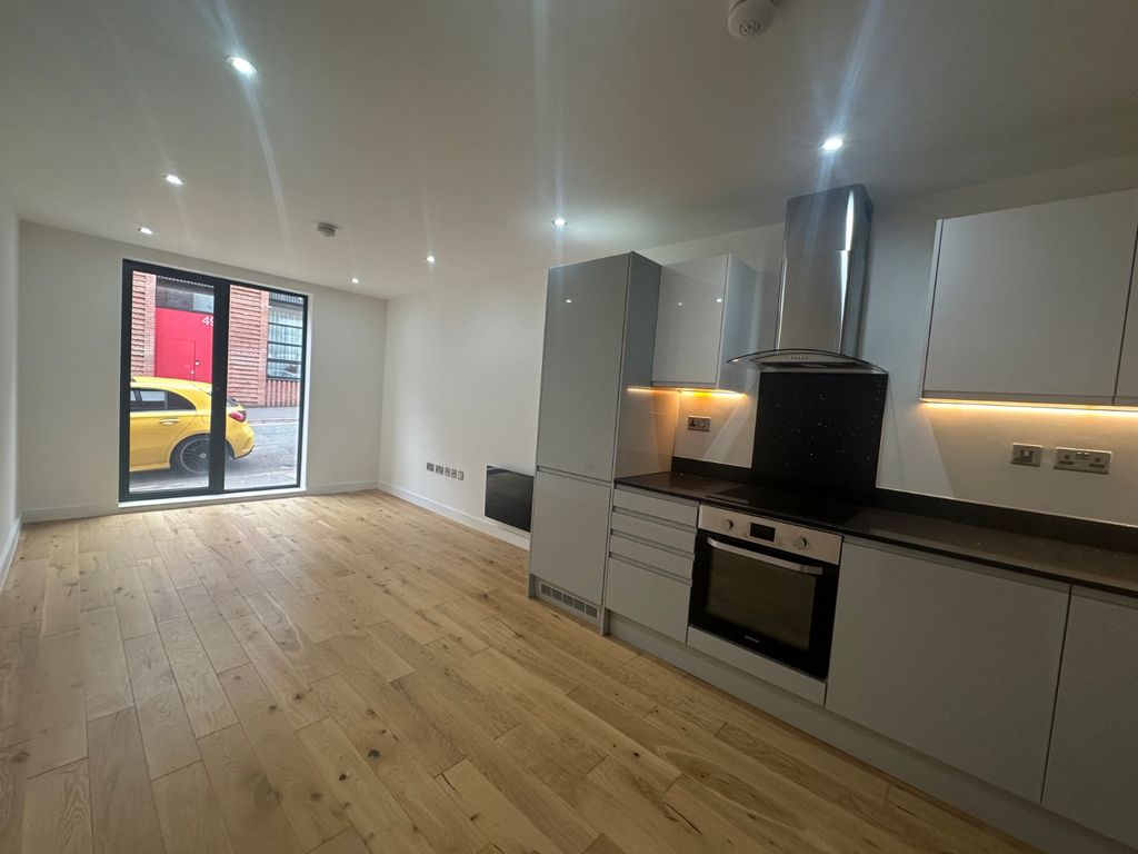 Property photo 2 of 15 Picture No. 10