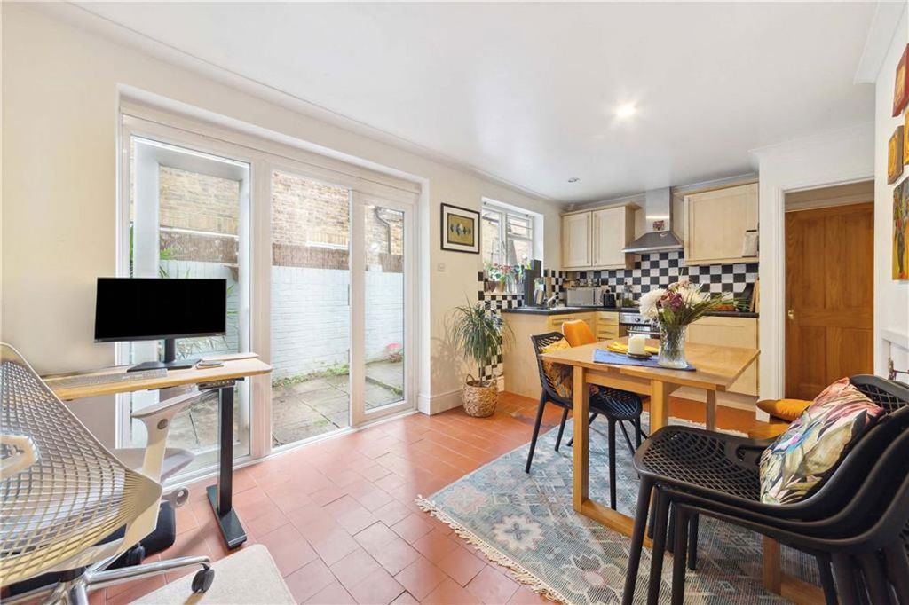 Property photo 3 of 7