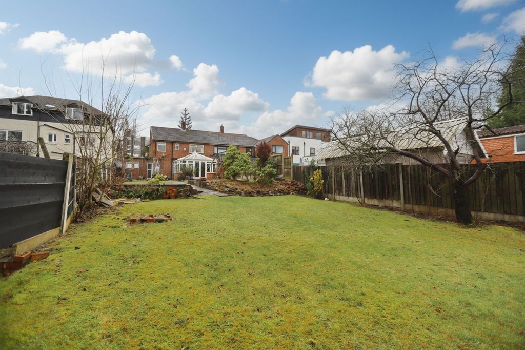 Property photo 2 of 21