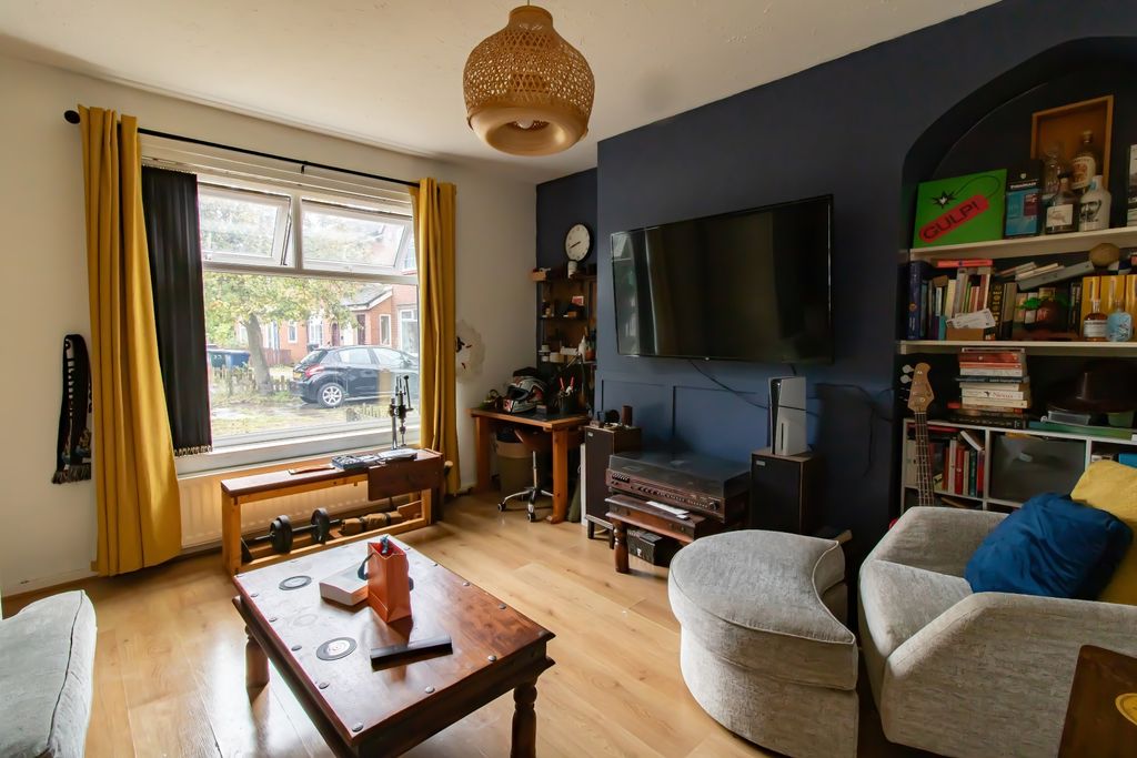 Property photo 2 of 12 Image 1