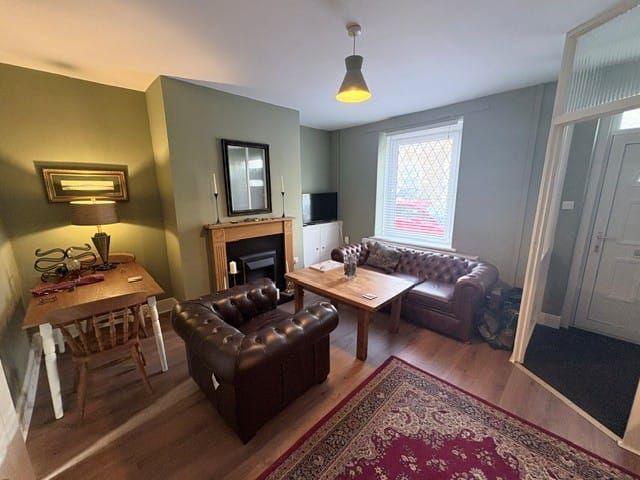 Property photo 2 of 9
