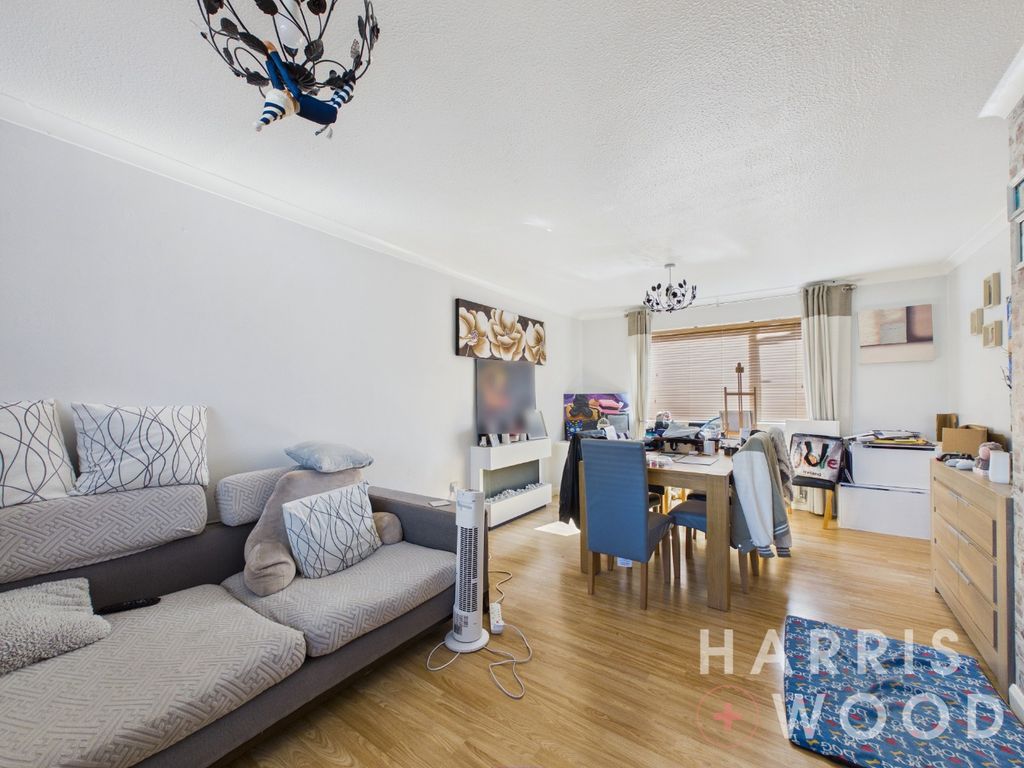 Property photo 2 of 24 5162462