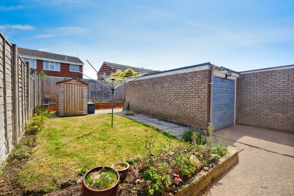 Property photo 2 of 12 Rear Garden