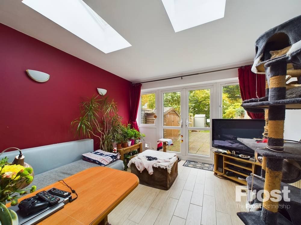 Property photo 2 of 11 Picture No. 09