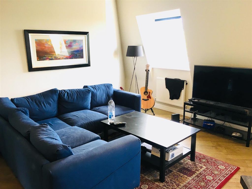 Property photo 2 of 5